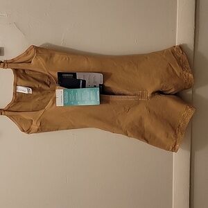 Leonisa boy short shapeware